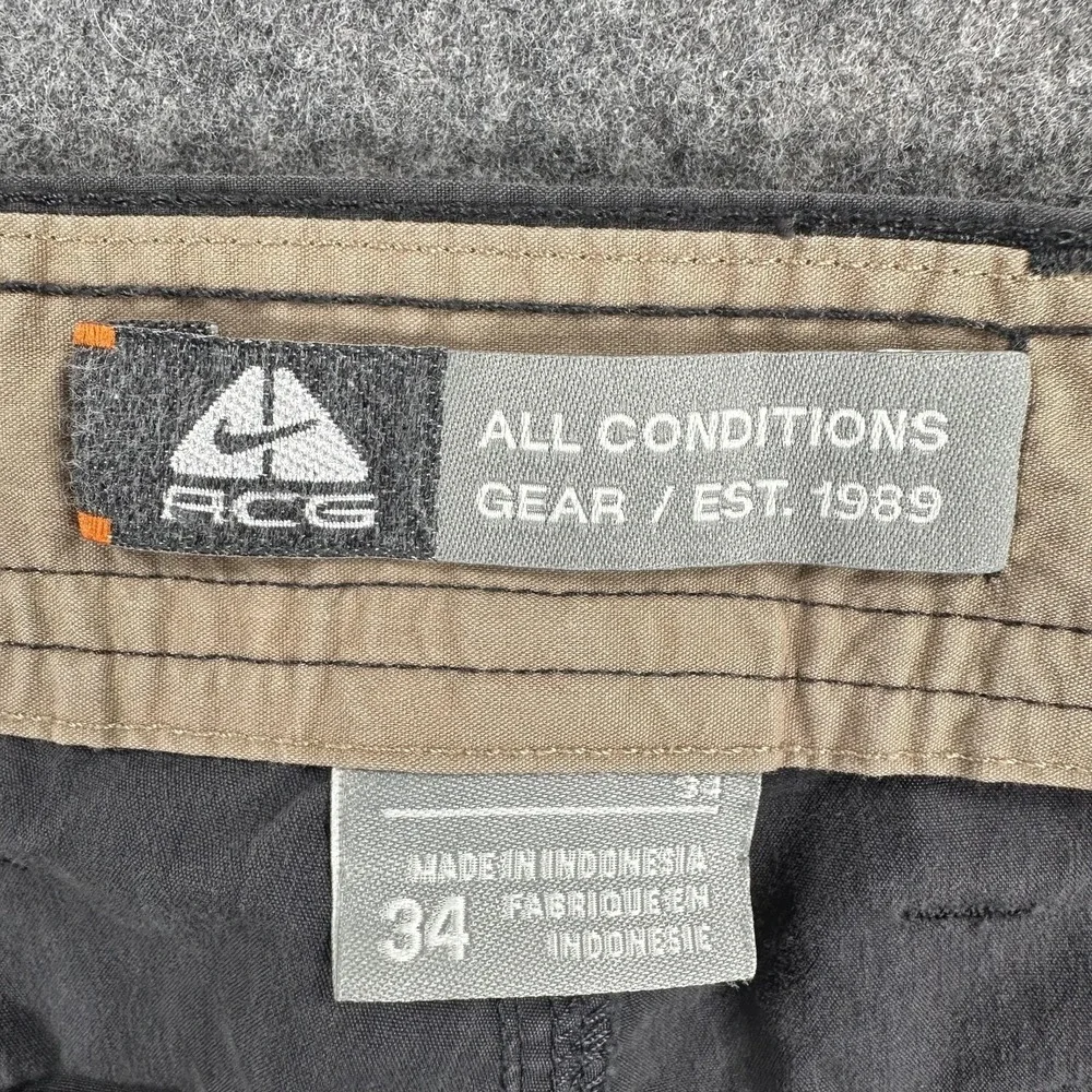 Nike ACG All Conditions Gear Pants Mens 33x31 (Tag 34) Gray Cargo Hiking Outdoor